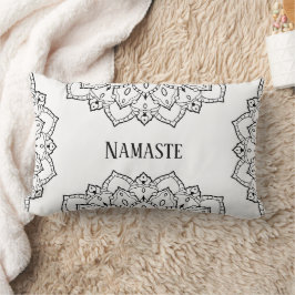 Black and White Mandala Lumbar Pillow Lumbarkudde