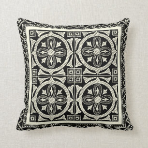 Black and White Mandala Motif by Vision Studio Kudde