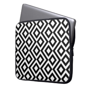Black and White Meander Laptop Fodral
