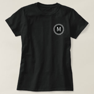 Black and White Medallion Anpassningsbar Initial T Shirt