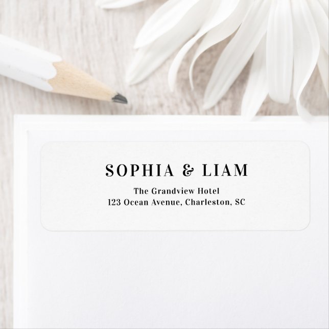 Black and White Minimalist Script Wedding Address  Returadress Etikett (Insitu)