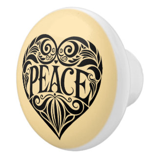 BLACK AND WHITE PEACE HEART KNOPP