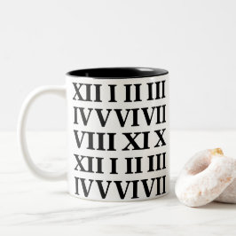 Black and White Roman Numeral Två-Tonad Mugg