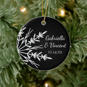 Black and White Snowflake Bridesmaid Tack Julgransprydnad Keramik