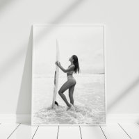 Black and White Surfer Girl på Beach