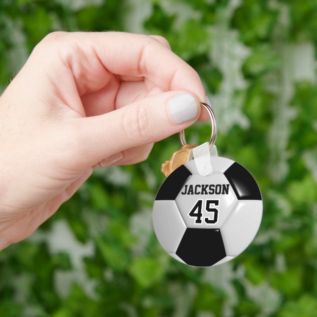 Black and White Team Ocer ⚽ Boll Nyckelring (Hand)