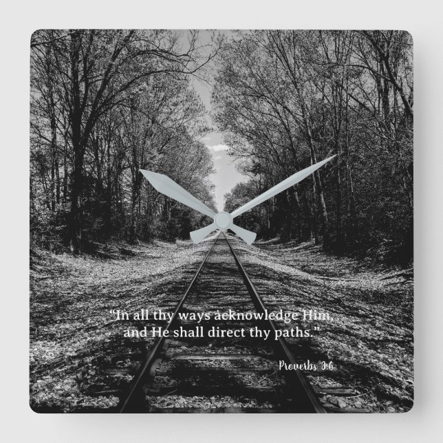 Black and White Train Track Proverbs Scripture Fyrkantig Klocka (Framsida)