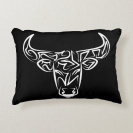 Black and White Tribal Bull / Ox Prydnadskudde