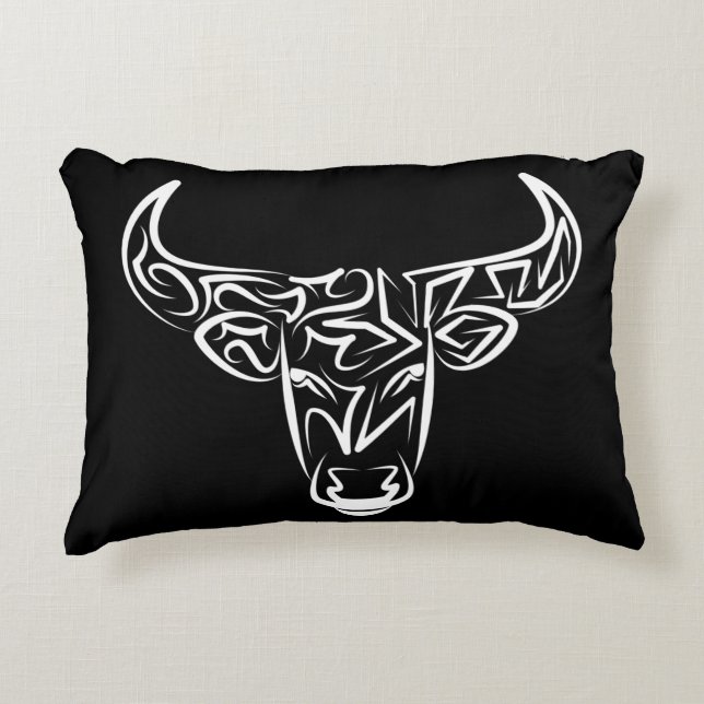 Black and White Tribal Bull / Ox Prydnadskudde (Framsidan)