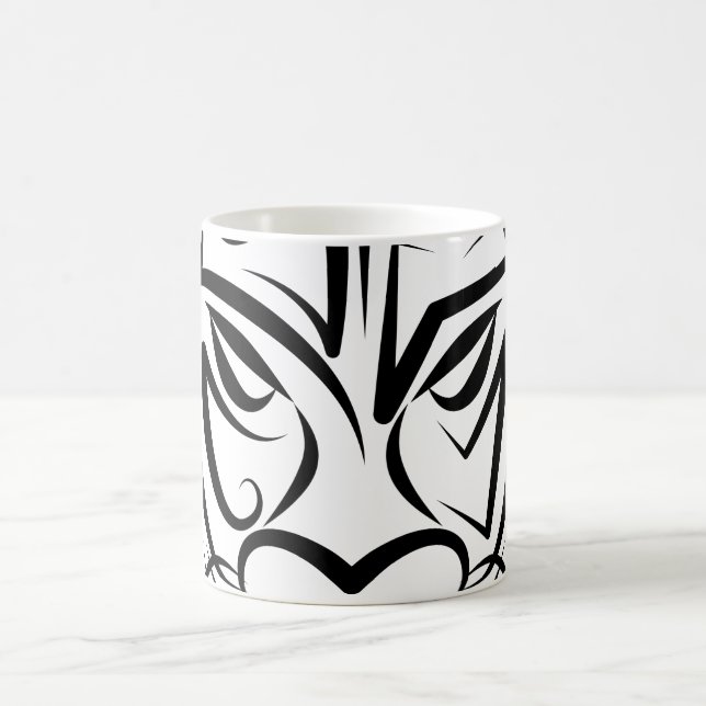 Black and White Tribal Dragon Kaffemugg (Center)