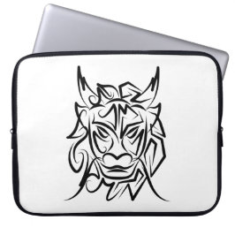 Black and White Tribal Dragon Laptop Fodral
