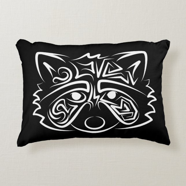 Black and White Tribal Raccoon Prydnadskudde (Framsidan)