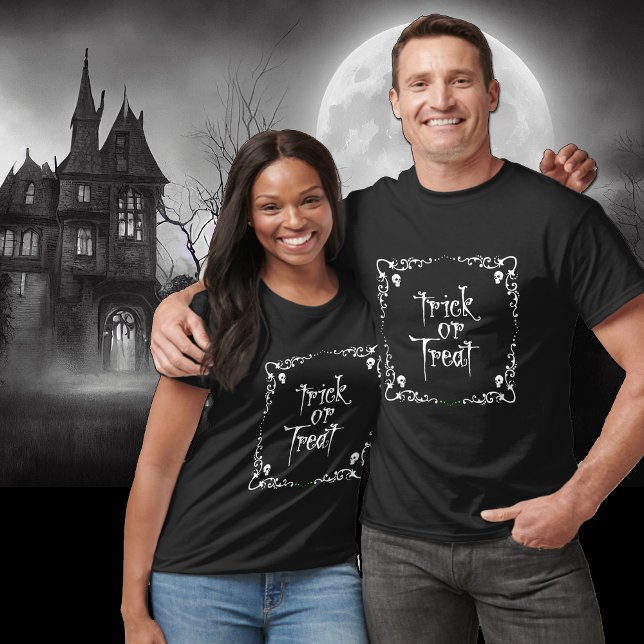 Black and White Trick or Treat T Shirt (Skapare uppladdad)