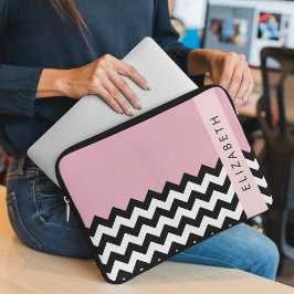 Black and White Zigzag, Chevron, Rosa, ditt namn Laptop Fodral