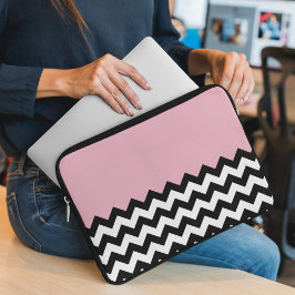 Black and White Zigzag Mönster, Chevron, Rosa Laptop Fodral