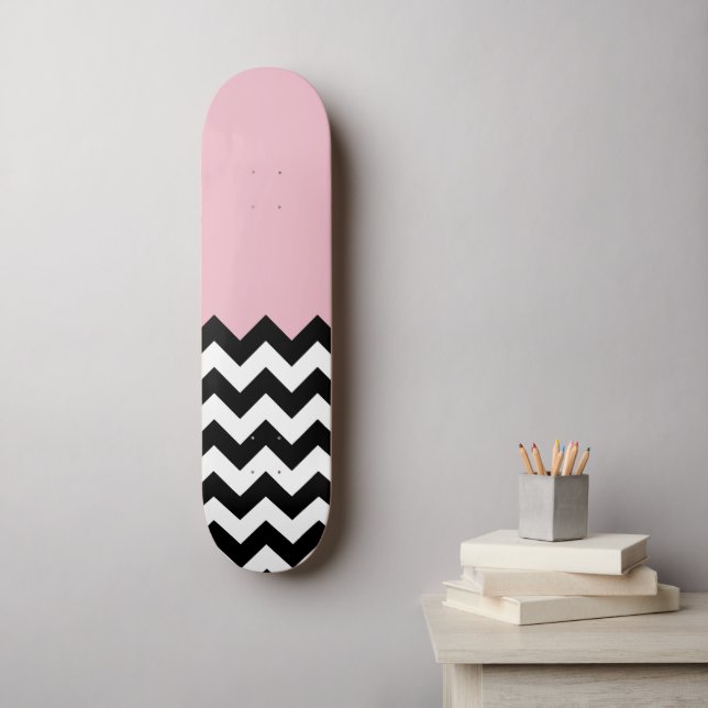 Black and White Zigzag Mönster, Chevron, Rosa Mini Skateboard Bräda 18,5 Cm (Väggkonst)