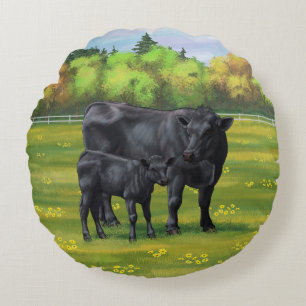 Black Angus Cow & Cute Calf på sommarbetesmark Rund Kudde