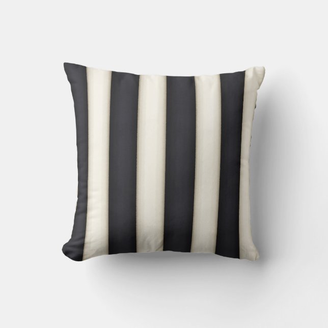 Black & Antique White Victorian Rand Kudde (Framsida)