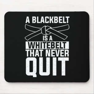 Black Bälte är en vit som aldrig avslutar MMA-cita Musmatta
