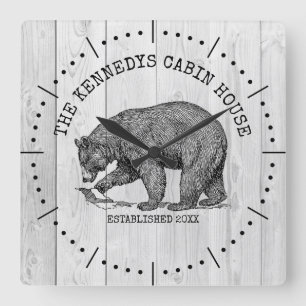 Black Bear Family Namn Grått Wood Cabin House Fyrkantig Klocka