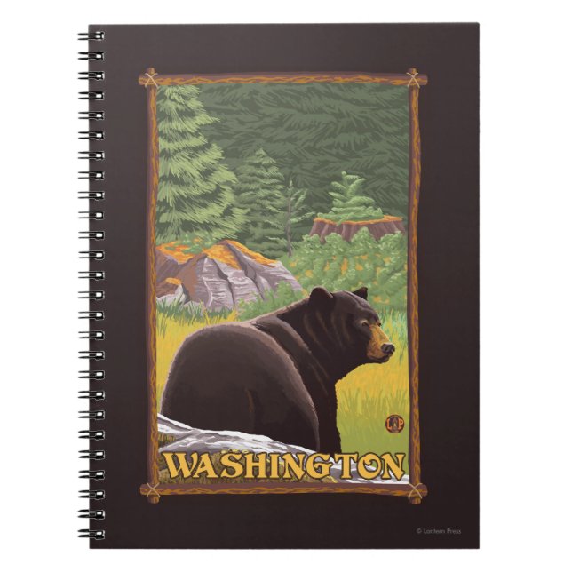 Black Bear i Forest - Washington Anteckningsbok (Framsidan)