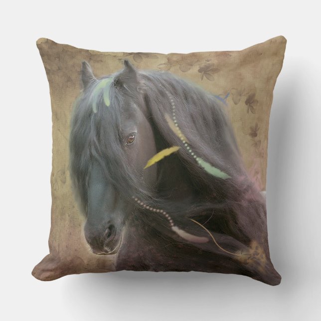 Black Beauty Friesian Horse - Pillow Kudde (Framsida)