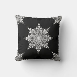 Black Beauty Mandala Snowflake Cushion Kudde