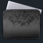 Black Blommigt Snöre grått Metallic Background Laptop Sleeve<br><div class="desc">Svart borstat aluminium struktur med svart blommigt snöre. Anpassningsbar och valfritt monogram.</div>