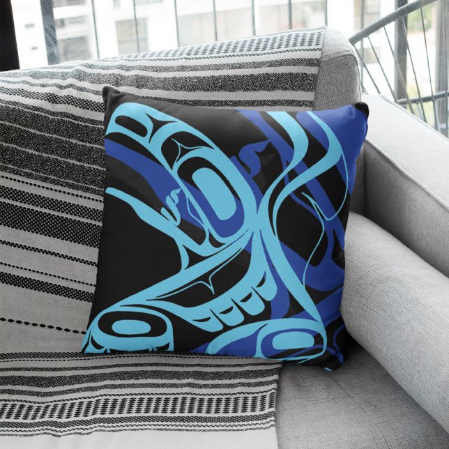 Black Blue Haida Eagle Thunder Bird Native Art Kudde (Skapare uppladdad)