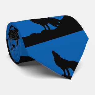 Black Blue Lone Varg Stående på en Backe Silhouett Slips