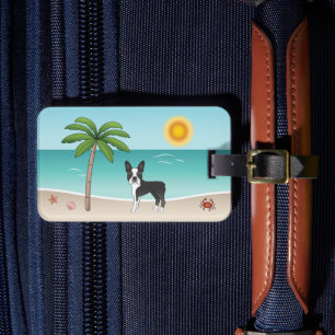 Black Boston Terrier på en Tropical Summer Beach Bagagebricka