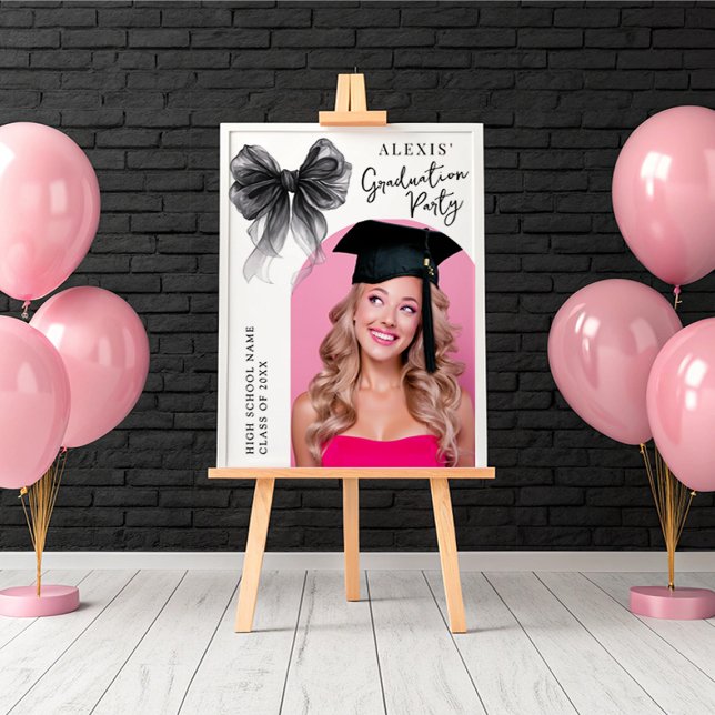 Black Bow Coquette Graduation Party Photo Sign Poster (Skapare uppladdad)
