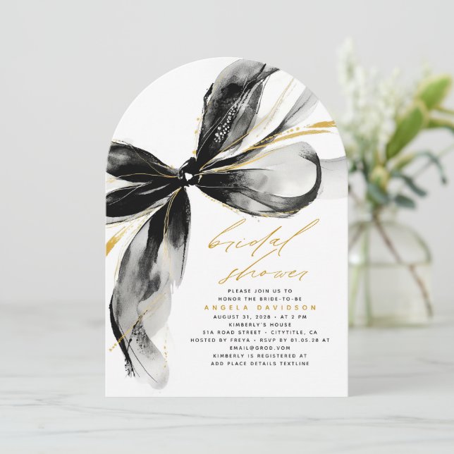 Black Bow Elegant Romantic Whimsical Bridal Shower Inbjudningar (Stående Fram)