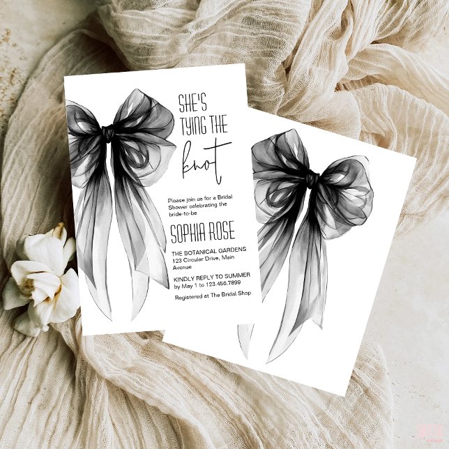Black Bow Hon är Gifter sig Möhippa Inbjudningar (shes tying the knot elegant black bow bridal shower invitation gothic coquette theme bride or die)