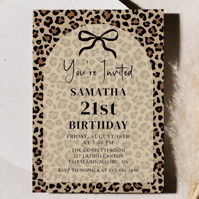Black Bow Leopard Cheetah Birthday Invitation Inbjudningar (Skapare uppladdad)