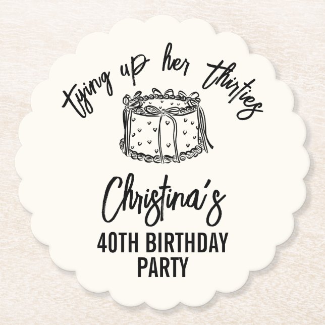 Black Bow Tying Up Her Thirties 40th Birthday Underlägg Papper (Framsida)