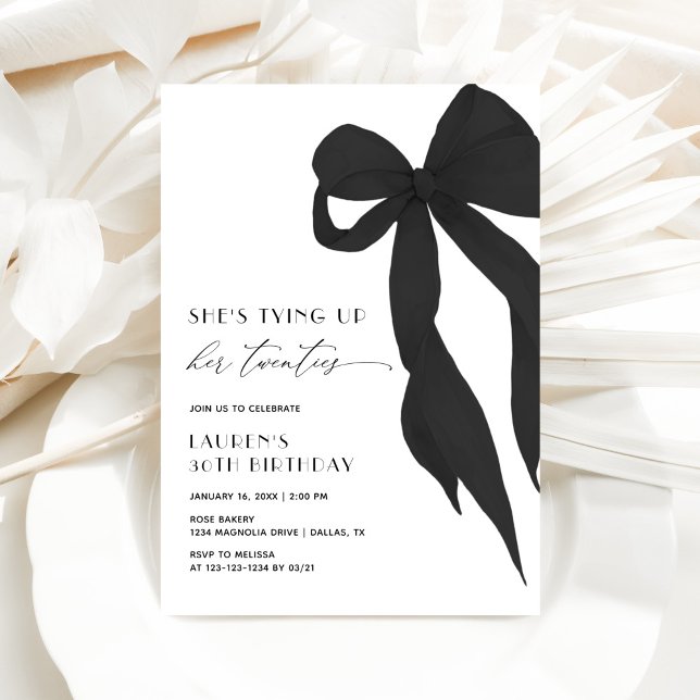 Black Bow Tying Up Her Twenties 30th Birthday Inbjudningar (Skapare uppladdad)