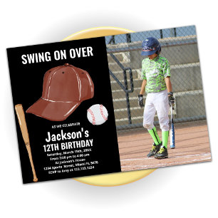Black Brown Baseball Birthday-inbjudningar med fot Inbjudningar