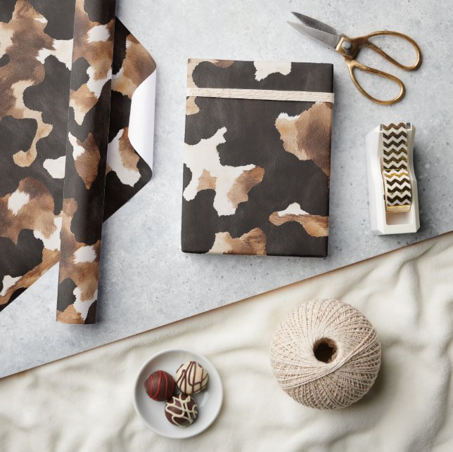 Black Brown Cream Cow Print Birthday Presentpapper (Hantverk)