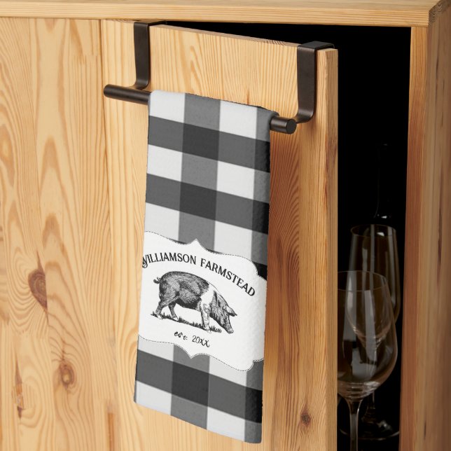 Black Buffalo Play Farm Gris Kitchen Towel Kökshandduk (Thirds Fold)