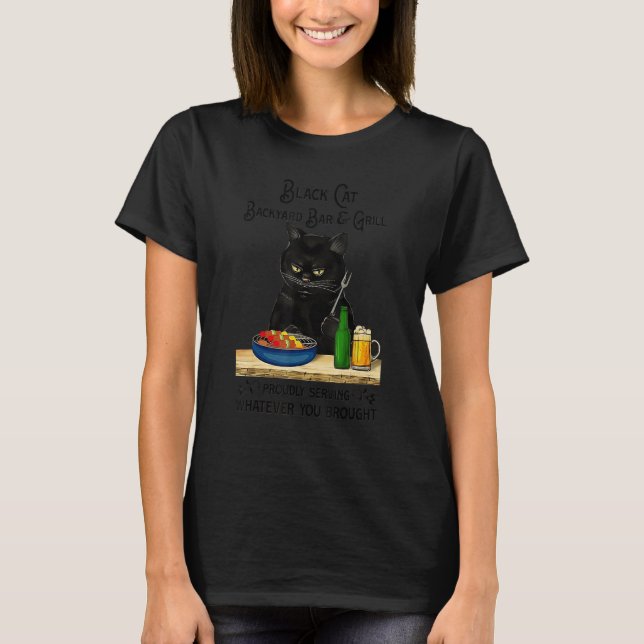Black Cat Backyard Pub Girl Proudly Service T Shirt (Framsida)