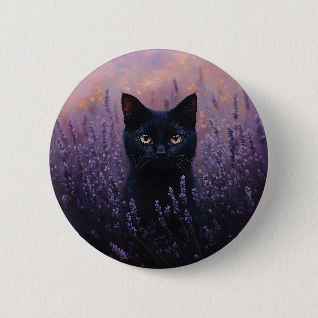Black Cat i Lavender Fält Illustration Knapp (Framsida)