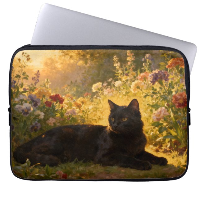 Black Cat in the Flowers I Laptop Fodral (Framsidan)