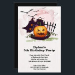 Black Cat Kids Halloween Birthday-Inbjudningskort<br><div class="desc">Halloween födelsedagsfest inbjudan har fladdermöss i himlar som flyger ovanför en skrämt svart katt och en läcker jack eller lera. Roligt för barn Halloween-födelsedagsinbjudningar, Halloween-festinbjudningar eller tillfälle. Dessa prisvärda inbjudningskort trycks på 110 lb pappert. **VITE ENVELOPES ÄR FRIVILLIGA PÅ ORDERSIDAN. Se till att kontrollera din beställning dubblan innan du lägger...</div>