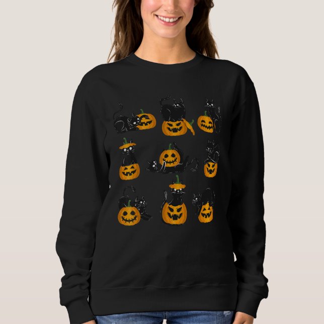 Black Cat Play With Pumkin Cat Spooky Season T Shirt (Framsida)