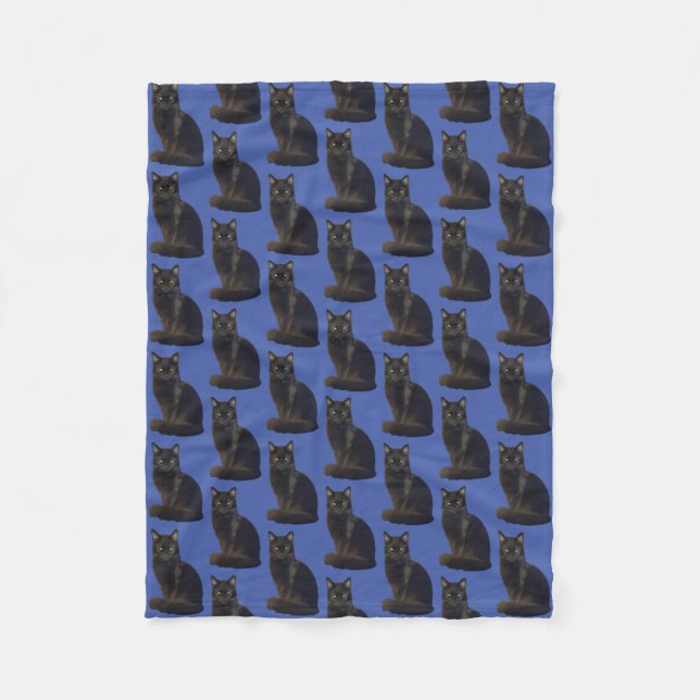 Black Cat Staring Ominous Photo Cutout Blue Fleecefilt (Framsidan)