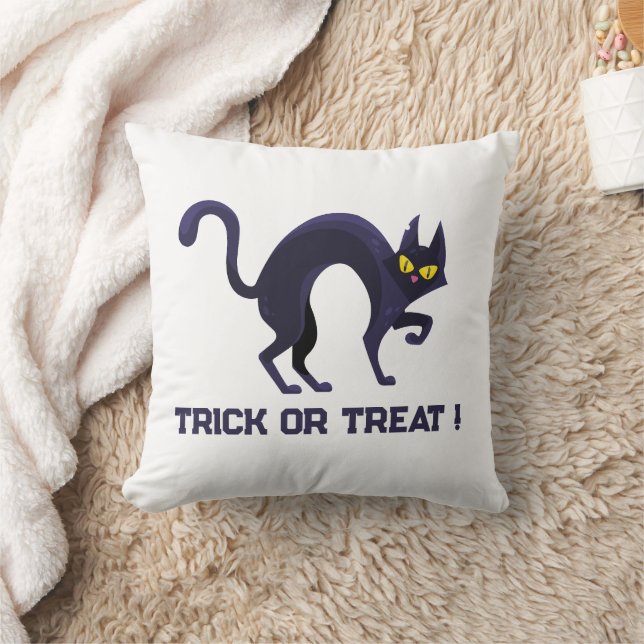 Black Cat Trick or Treat Halloween Throw Pillow Kudde (Filt)