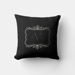 Black Damask med silver ram monogram Kudde