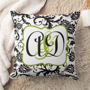 Black Damask Monogram Bride and Groom Pillow Kudde