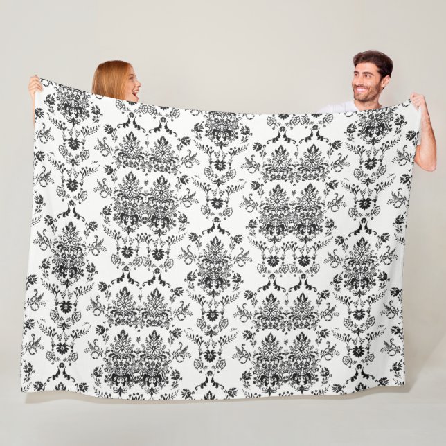 Black Damask on White Fleecefilt (På plats)
